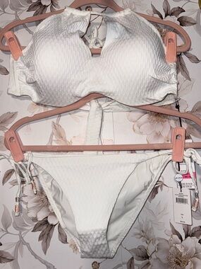 A.Che White Textured Bikini Set